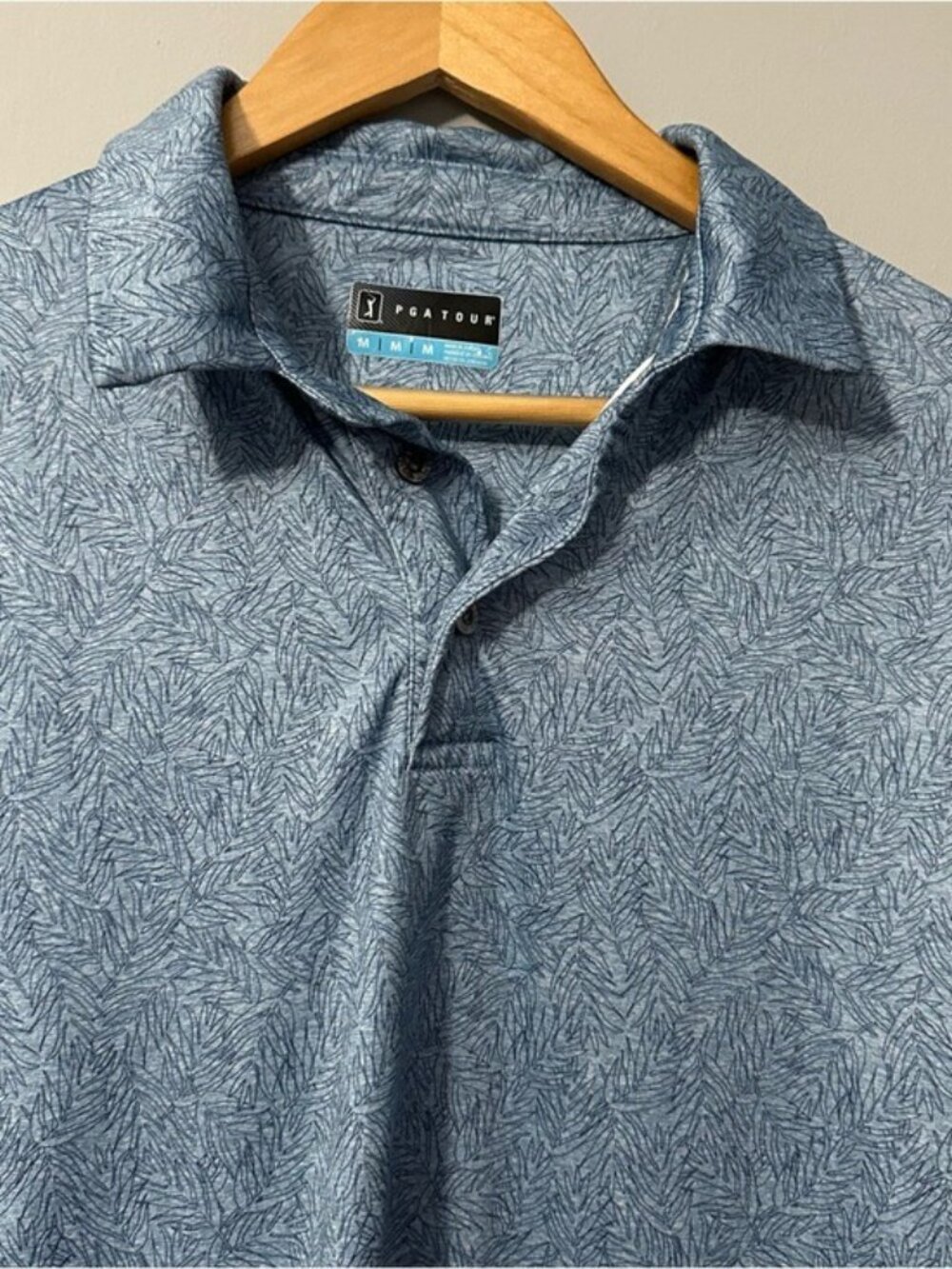 PGA Tour Blue Leaf Print Golf Polo Shirt Men’s Medium Casual Athleisure - Picture 5 of 9